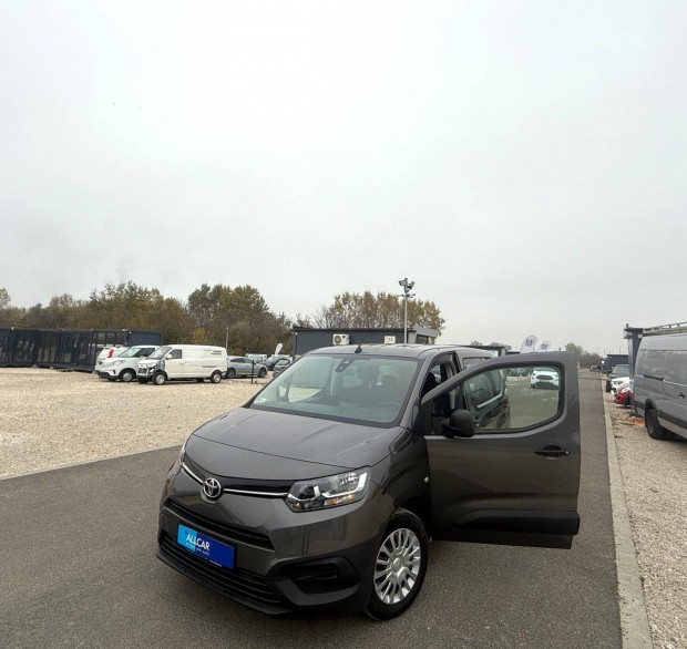 Toyota Proace City Verso 1.2T Family L1H1 [7 sz...